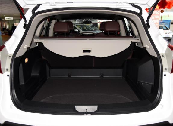 启辰T70X 2016款 2.0L CVT睿趣运动版 车厢座椅   后备厢