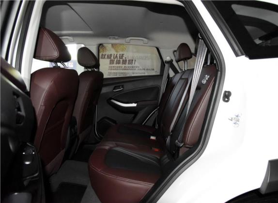 启辰T70X 2016款 2.0L CVT睿享运动版 车厢座椅   后排空间