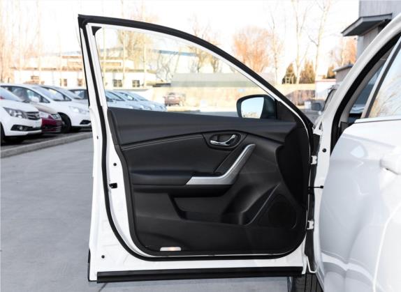 启辰T90 2017款 2.0L 手动风尚版 车厢座椅   前门板