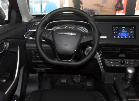 启辰T90 2017款 2.0L 手动智尚版 中控类   驾驶位