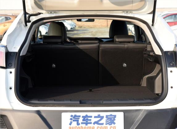 启辰T90 2017款 2.0L CVT智尚版 车厢座椅   后备厢