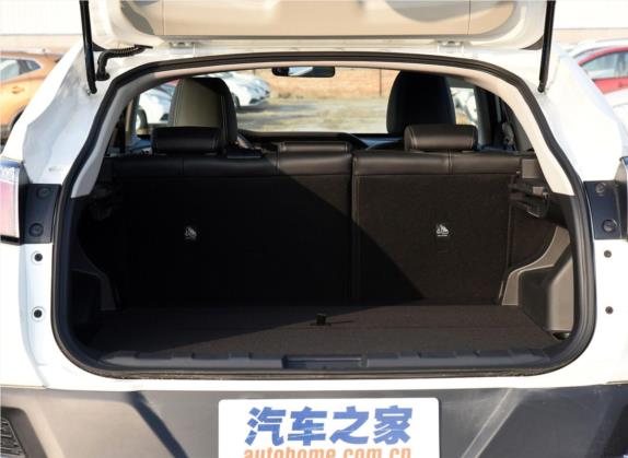 启辰T90 2017款 2.0L CVT智尚版 车厢座椅   后备厢