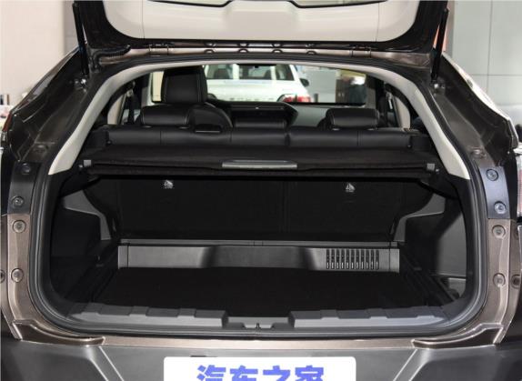 启辰T90 2018款 2.0L CVT智联智尚版 国V 车厢座椅   后备厢