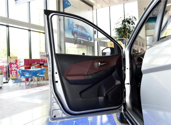 启辰M50V 2017款 1.5L XL 手动舒适版 车厢座椅   前门板