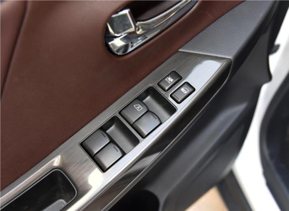 启辰M50V 2017款 1.5L XV 手动精英版 车厢座椅   门窗控制