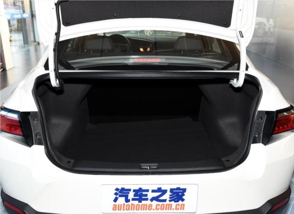 启辰D60 2018款 1.6L 手动智联豪华版 车厢座椅   后备厢