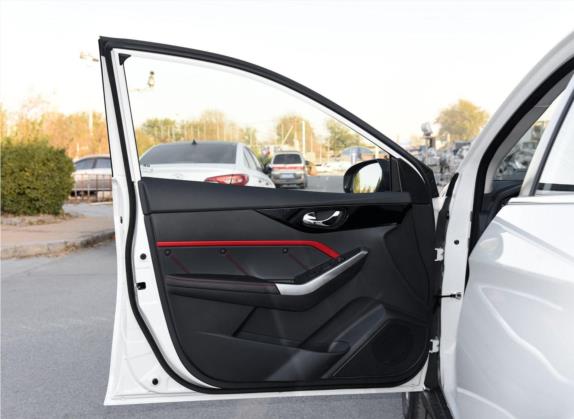 启辰D60 2019款 1.6L XE CVT舒适版 车厢座椅   前门板