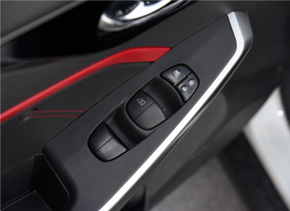 启辰D60 2019款 1.6L XE CVT舒适版 车厢座椅   门窗控制