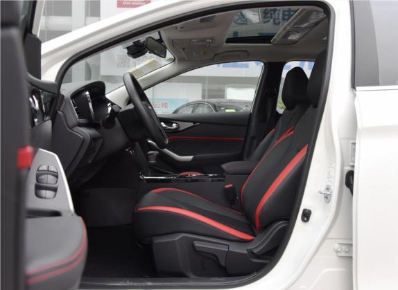 启辰D60 2019款 1.6L XL CVT智联精英版 车厢座椅   前排空间