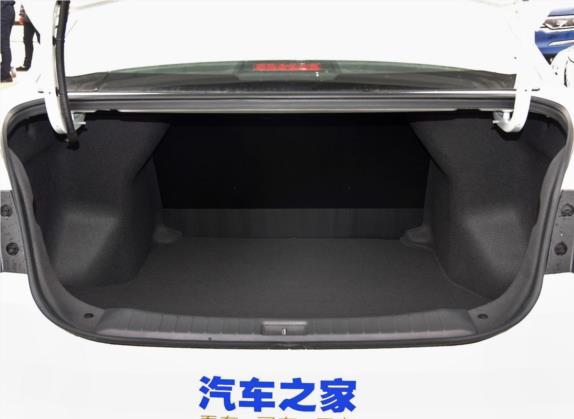 启辰D60 2019款 1.6L XL CVT智联精英版 车厢座椅   后备厢