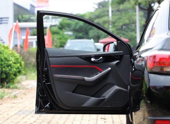 启辰D60 2019款 十万荣耀 1.6L XE CVT辰享版 国VI 车厢座椅   前门板