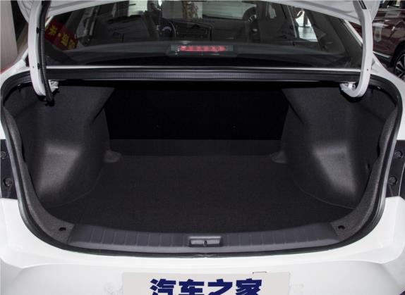 启辰D60 2019款 十万荣耀 1.6L XL CVT辰酷版 国V 车厢座椅   后备厢
