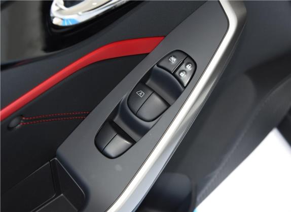 启辰D60 2020款 1.6L Entry 手动舒享版 车厢座椅   门窗控制