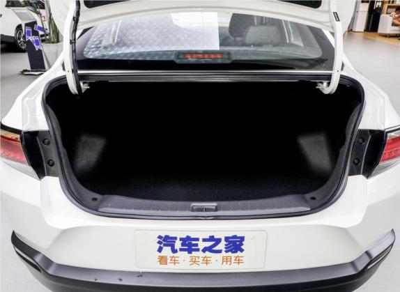 启辰D60 2020款 1.6L XL 手动悦享版 车厢座椅   后备厢