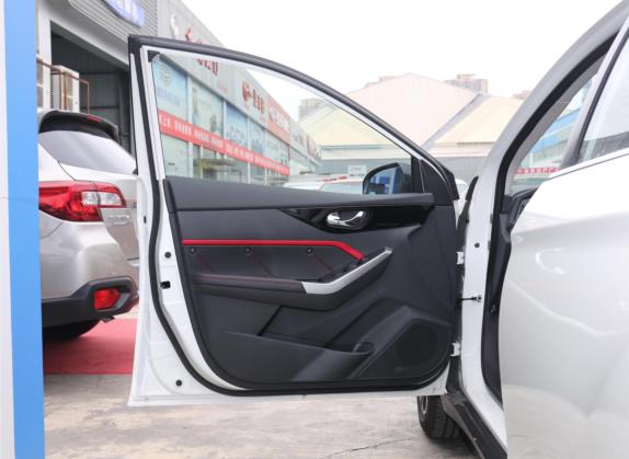 启辰D60 2020款 1.6L XL CVT悦享版 车厢座椅   前门板