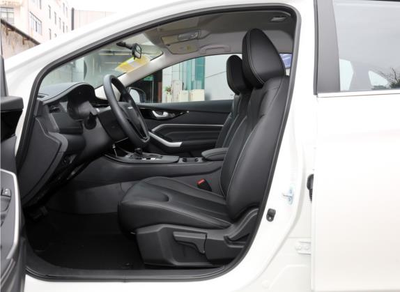 启辰D60 2021款 PLUS 1.6L XE CVT潮领版 车厢座椅   前排空间