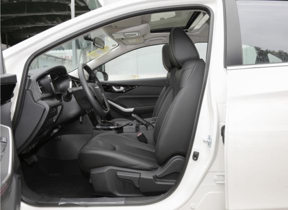 启辰D60 2021款 1.6L XE CVT畅行版 车厢座椅   前排空间