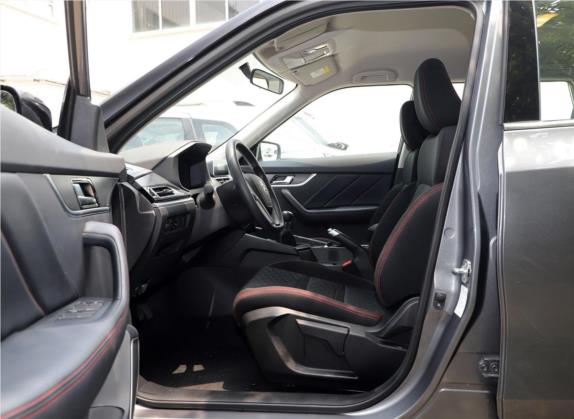 启辰T60 2018款 1.6L 手动时尚版 国V 车厢座椅   前排空间