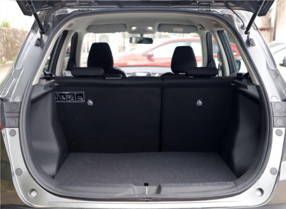 启辰T60 2018款 1.6L 手动时尚版 国V 车厢座椅   后备厢