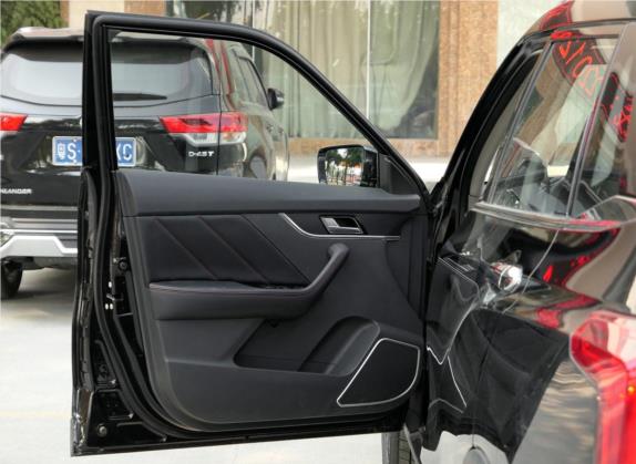 启辰T60 2018款 1.6L 手动智酷版 国V 车厢座椅   前门板
