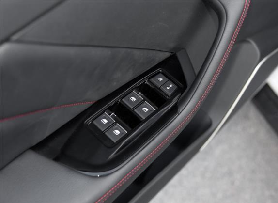 启辰T60 2018款 1.6L CVT智炫版 国V 车厢座椅   门窗控制