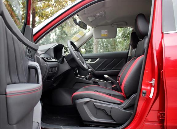 启辰T60 2018款 1.6L 手动智尚版 国V 车厢座椅   前排空间