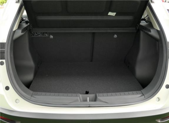 启辰T60 2018款 1.6L CVT智炫版 国VI 车厢座椅   后备厢