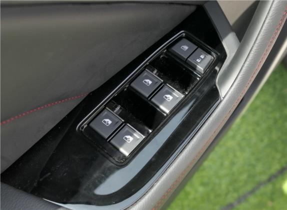 启辰T60 2018款 1.6L CVT智炫版 国VI 车厢座椅   门窗控制