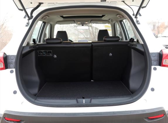 启辰T60 2022款 1.6L CVT智行版 车厢座椅   后备厢