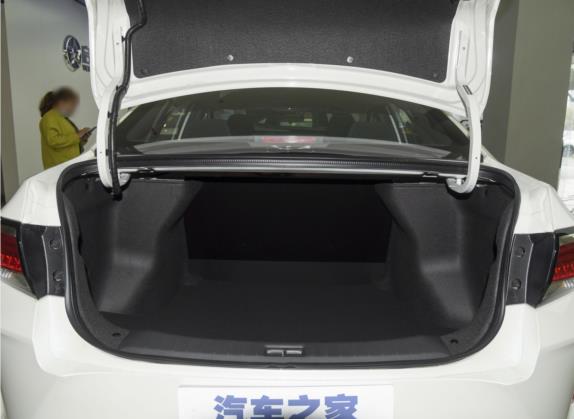 启辰D60EV 2022款 标准续航舒适版 车厢座椅   后备厢