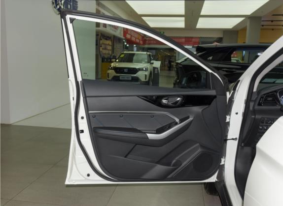 启辰D60EV 2022款 标准续航舒适版 车厢座椅   前门板
