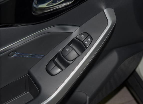 启辰D60EV 2022款 标准续航舒适版 车厢座椅   门窗控制
