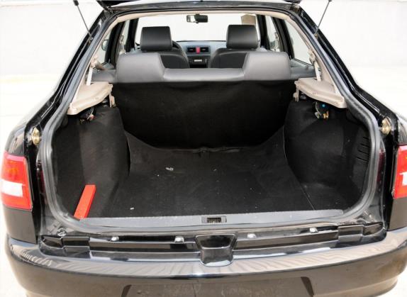 旗云2 2012款 1.5L 手动豪华型 车厢座椅   后备厢