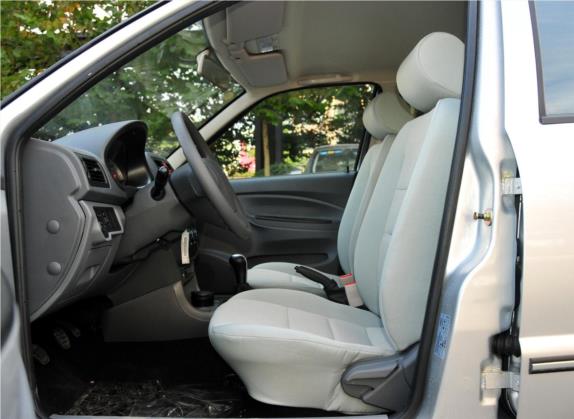 旗云2 2012款 1.5L 手动舒适型 车厢座椅   前排空间