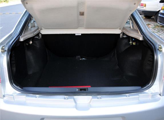 旗云2 2012款 1.5L 手动舒适型 车厢座椅   后备厢