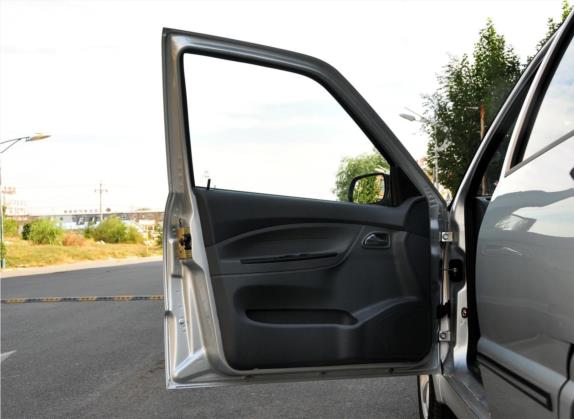 旗云2 2012款 1.5L 手动舒适型 车厢座椅   前门板