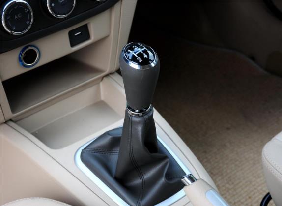 奇瑞E5 2011款 1.5L 手动智悦型 中控类   挡把