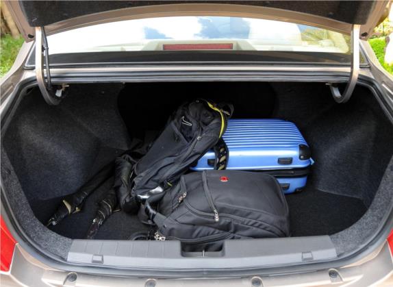 奇瑞E5 2011款 1.8L CVT卓悦型 车厢座椅   后备厢