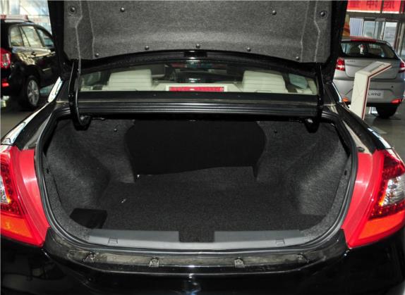 奇瑞E5 2014款 1.5L 手动优悦型 车厢座椅   后备厢