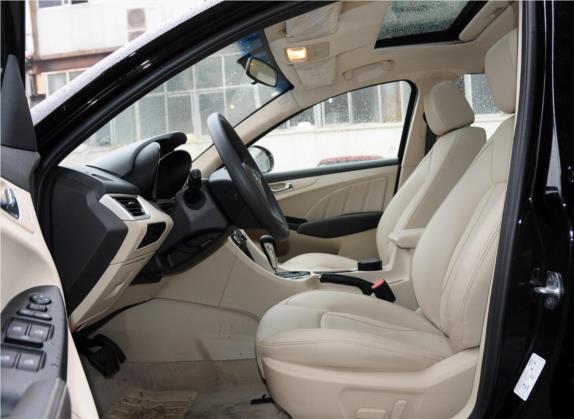 艾瑞泽7 2013款 1.6L CVT致享版 车厢座椅   前排空间