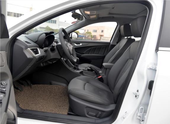 艾瑞泽7 2015款 1.5T 手动致尊版 车厢座椅   前排空间