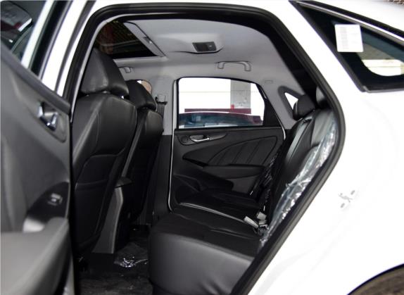 艾瑞泽7 2015款 1.5T 手动致尚版 车厢座椅   后排空间