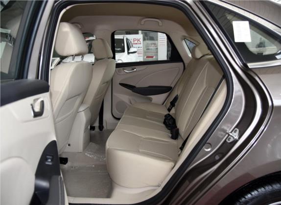 艾瑞泽7 2015款 1.6L 手动致领版 车厢座椅   后排空间