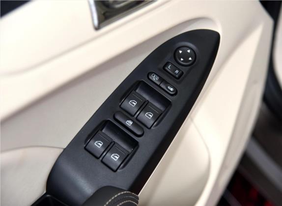 艾瑞泽7 2015款 1.6L 手动致领版 车厢座椅   门窗控制