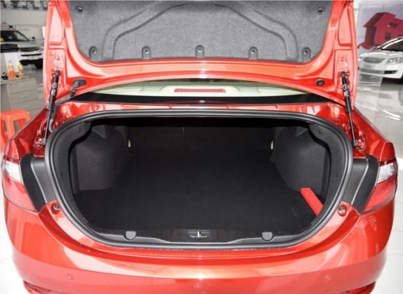 艾瑞泽7 2015款 1.6L 手动致尚版 车厢座椅   后备厢