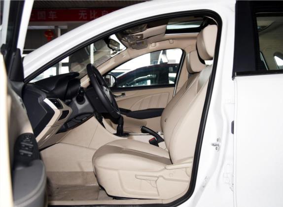 艾瑞泽7 2015款 1.6L 手动致享版 车厢座椅   前排空间