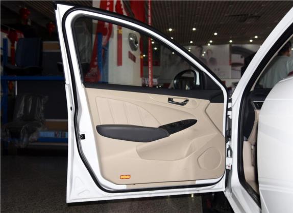 艾瑞泽7 2015款 1.6L 手动致享版 车厢座椅   前门板