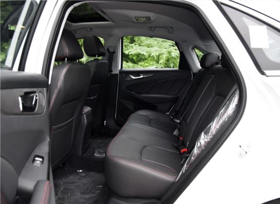 艾瑞泽7 2016款 1.6L CVT致享版 车厢座椅   后排空间