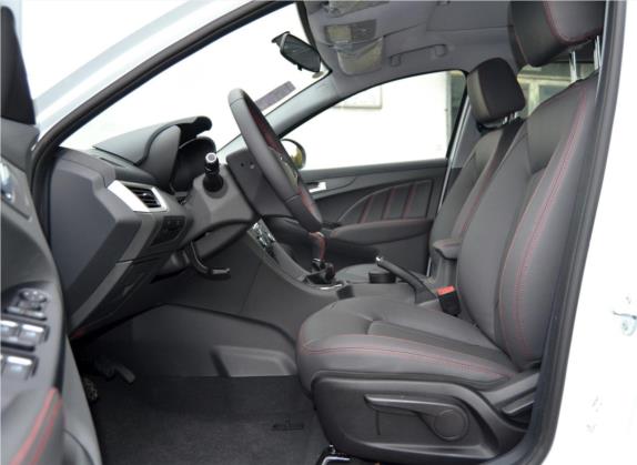 艾瑞泽7 2016款 1.5T 手动致尚版 车厢座椅   前排空间