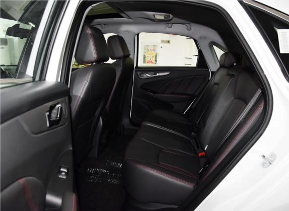 艾瑞泽7 2017款 1.5T CVT致尚版 车厢座椅   后排空间